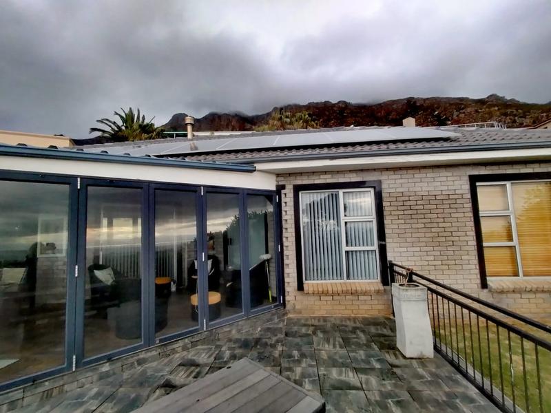 3 Bedroom Property for Sale in Gordons Bay Western Cape